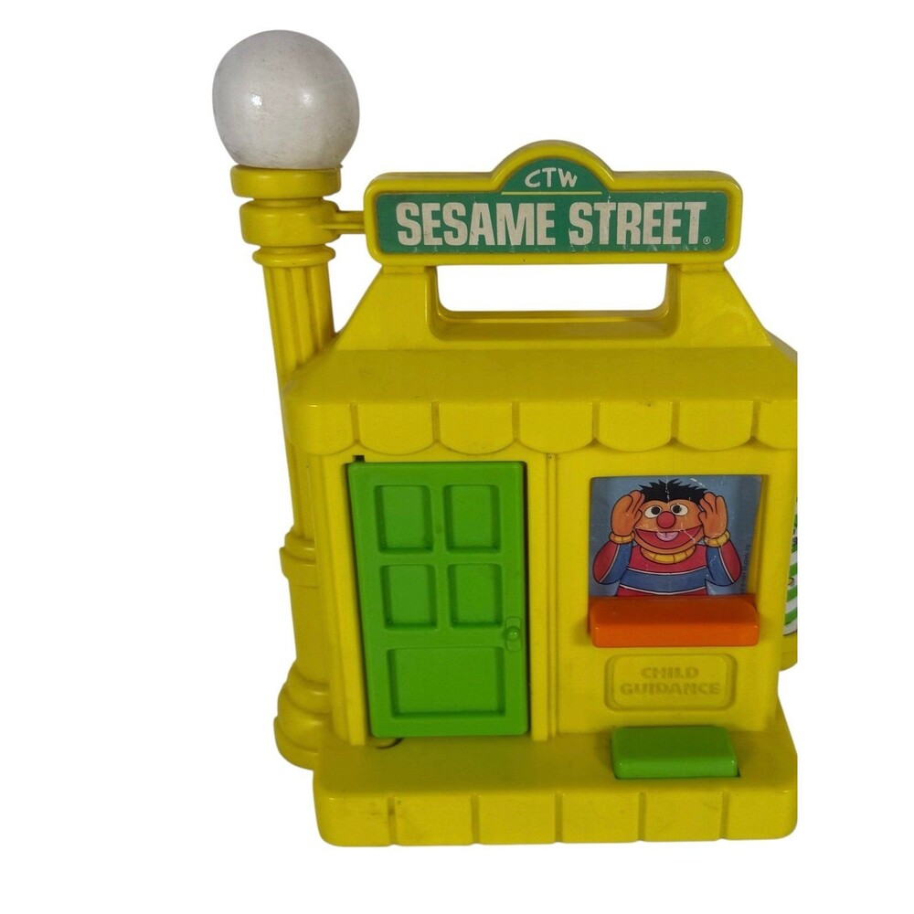 Vintage 1984 Child Guidance Sesame street Take along Busy House Playset 10”